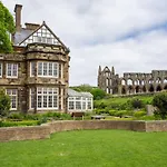 Yha Whitby